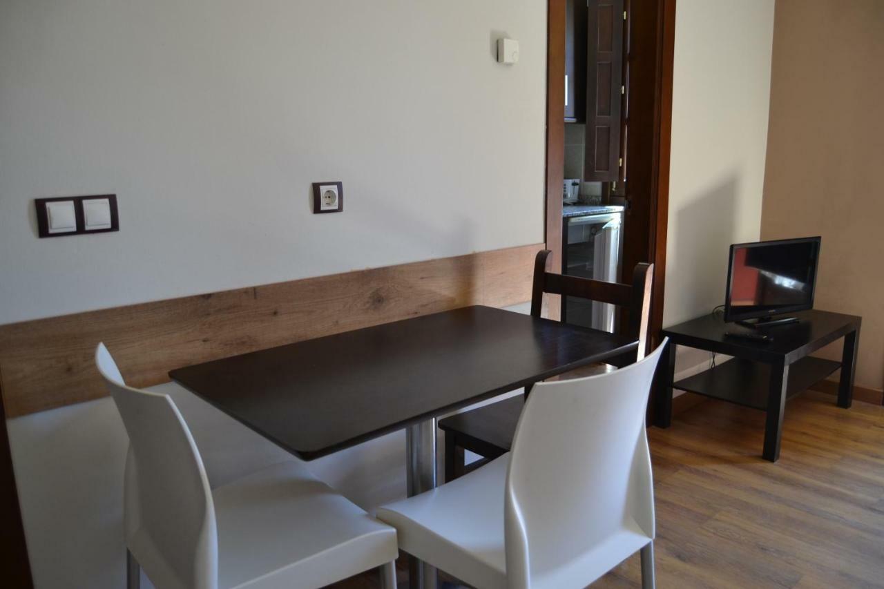 Apartamentos Rurales La Cirigueena Олес Экстерьер фото